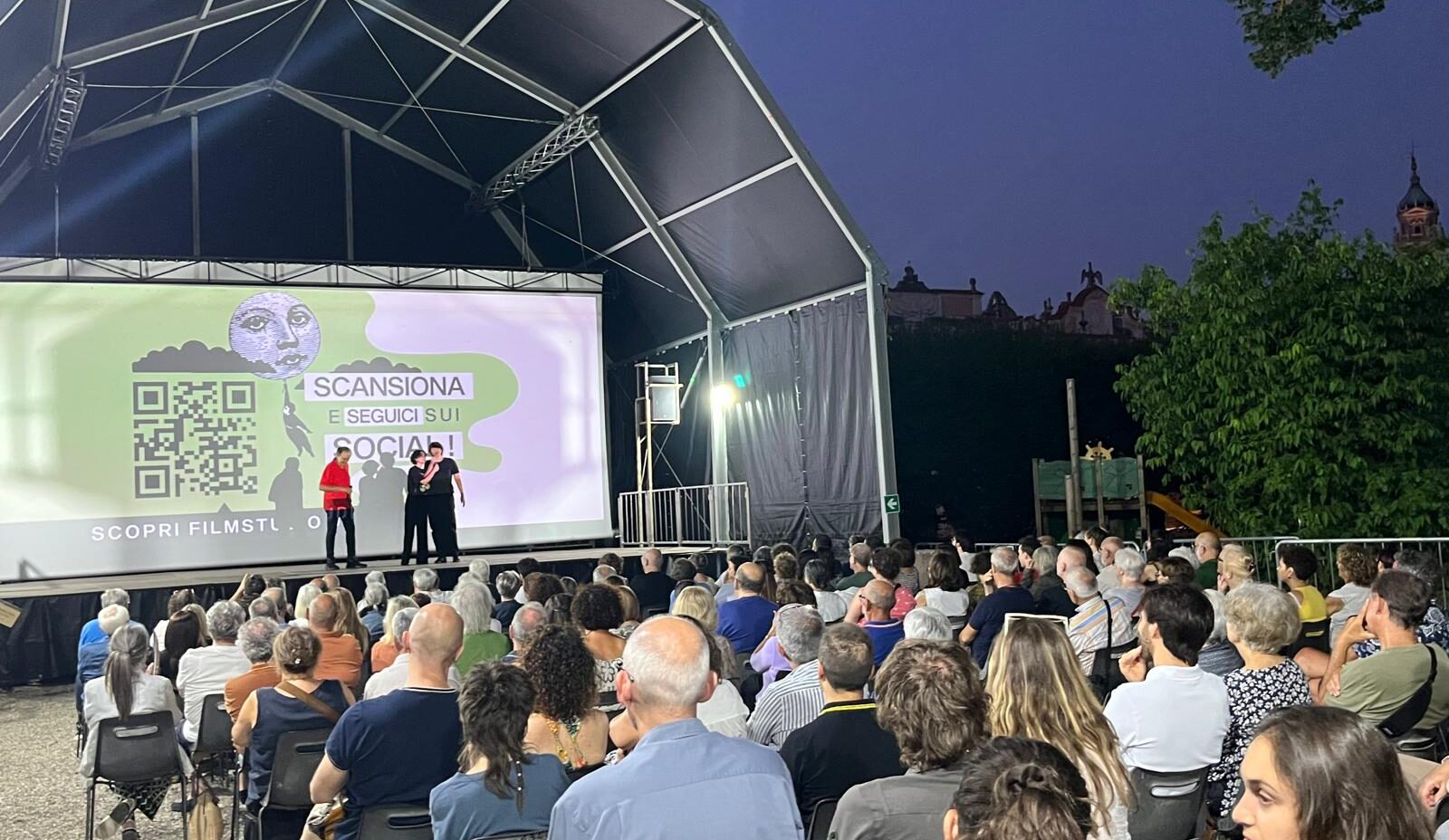 Esterno Notte - Cinema - Proiezione 10