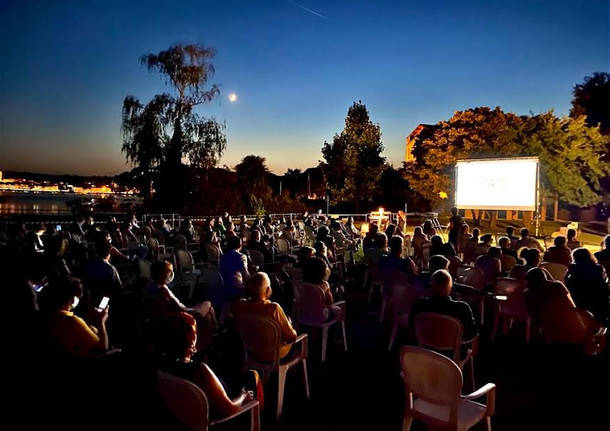 Esterno Notte - Cinema - Proiezione 11
