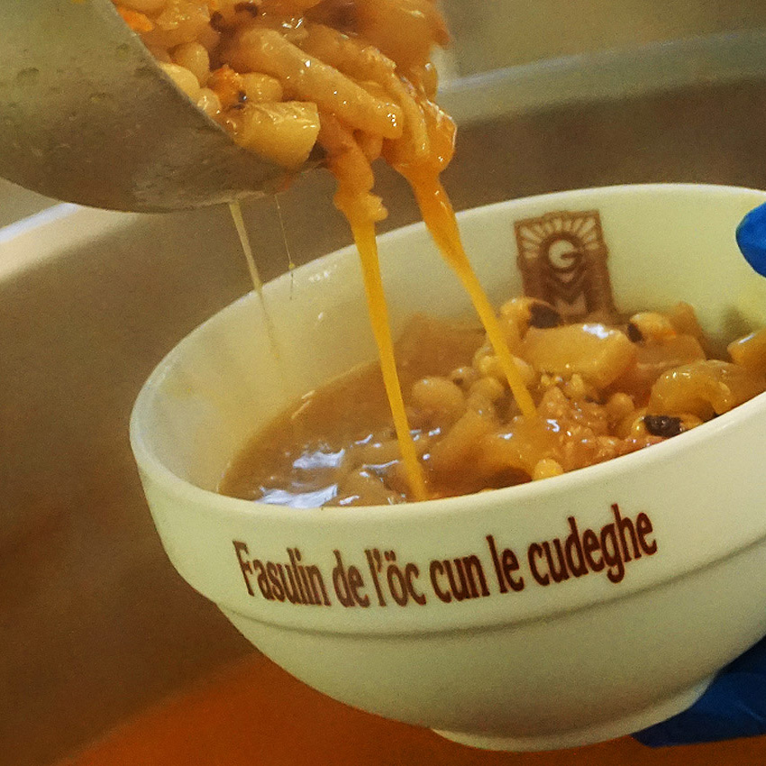 Fasulin de l'oc cun le cudeghe